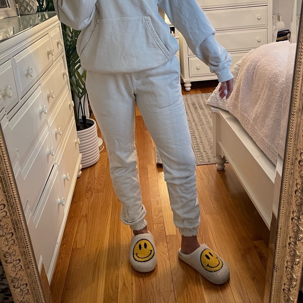 TALENTLESS joggers